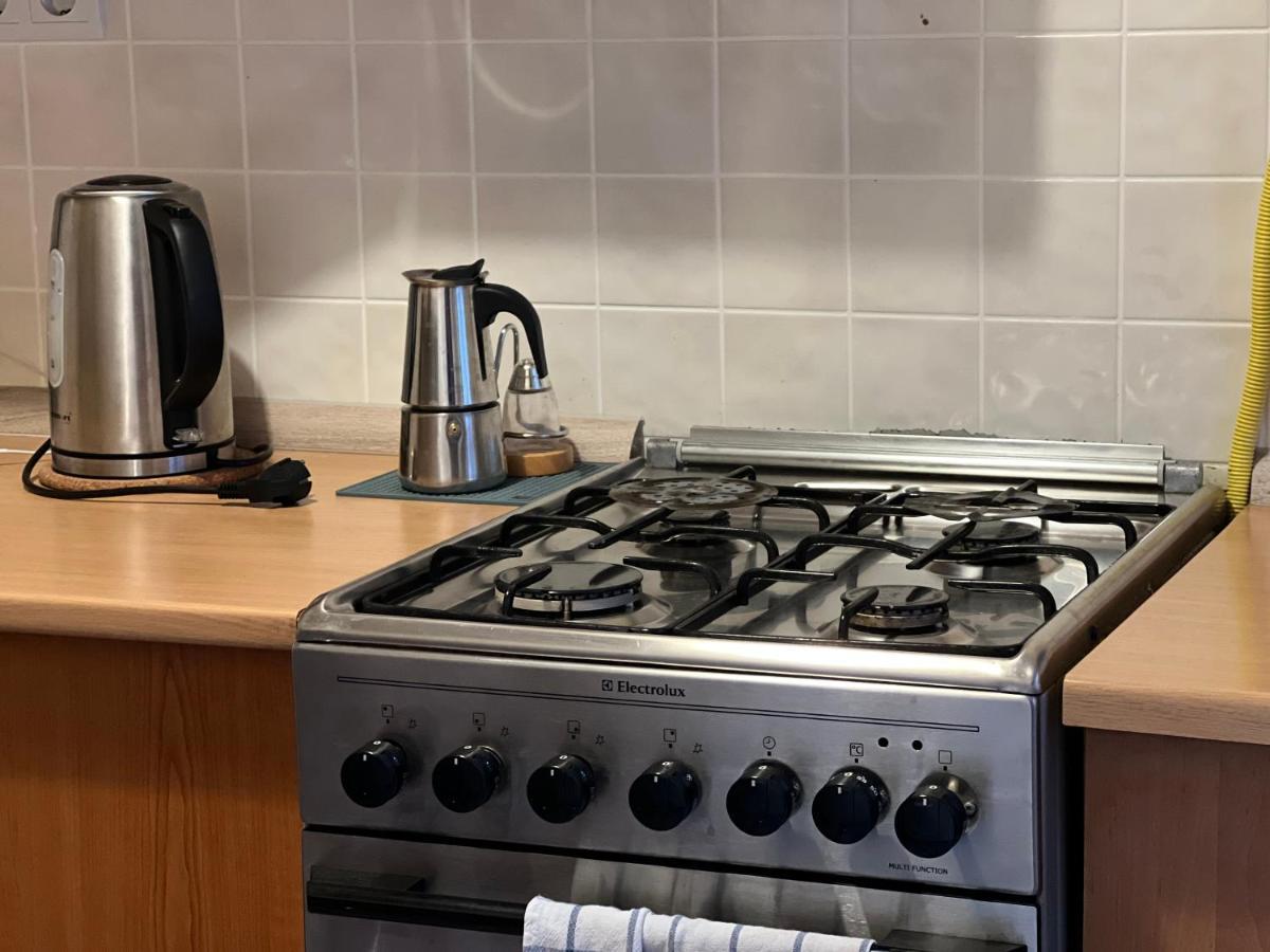 בודפשט A54: Charming Apartment In The Ruin Bar District מראה חיצוני תמונה